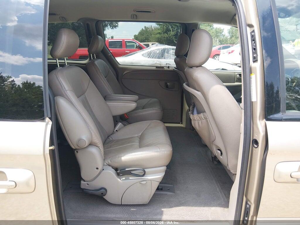 2C4GP74L93R163280 2003 CHRYSLER TOWN & COUNTRY photo no. 8