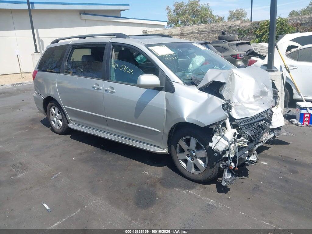 5TDZA22C94S077864 2004 TOYOTA SIENNA photo no. 1