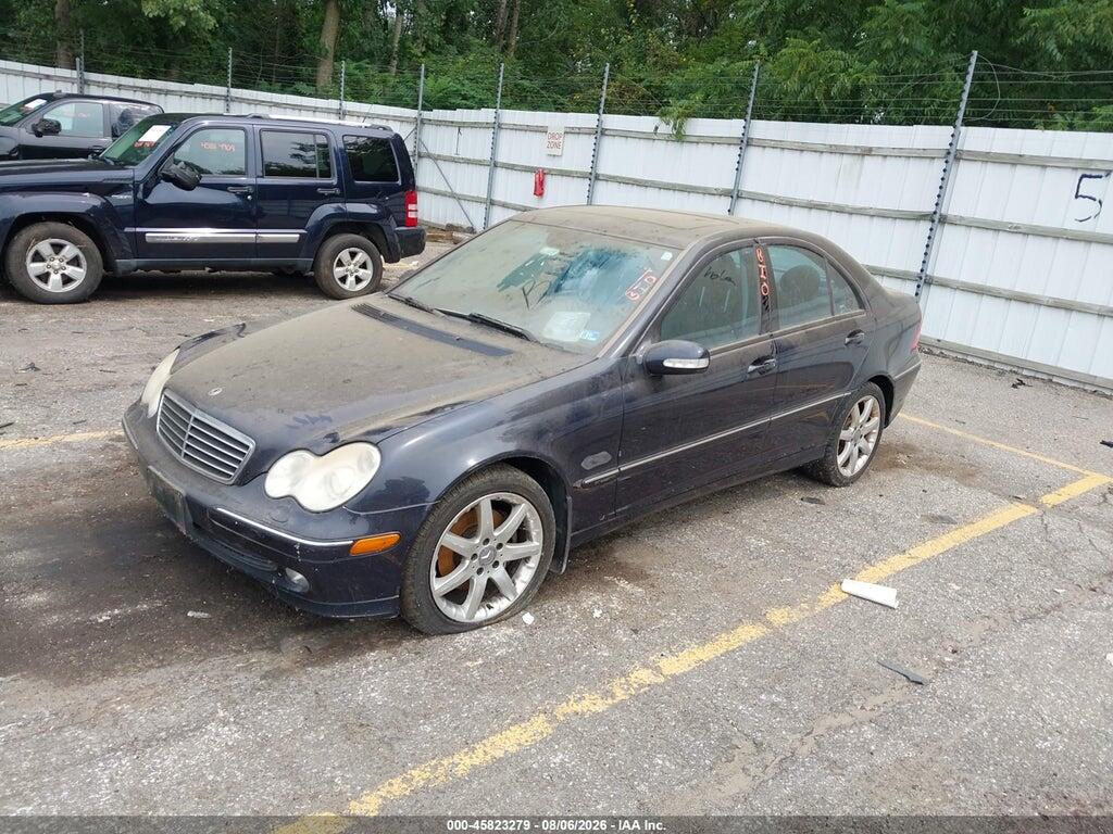 WDBRF64J24F456983 2004 MERCEDES-BENZ C photo no. 2