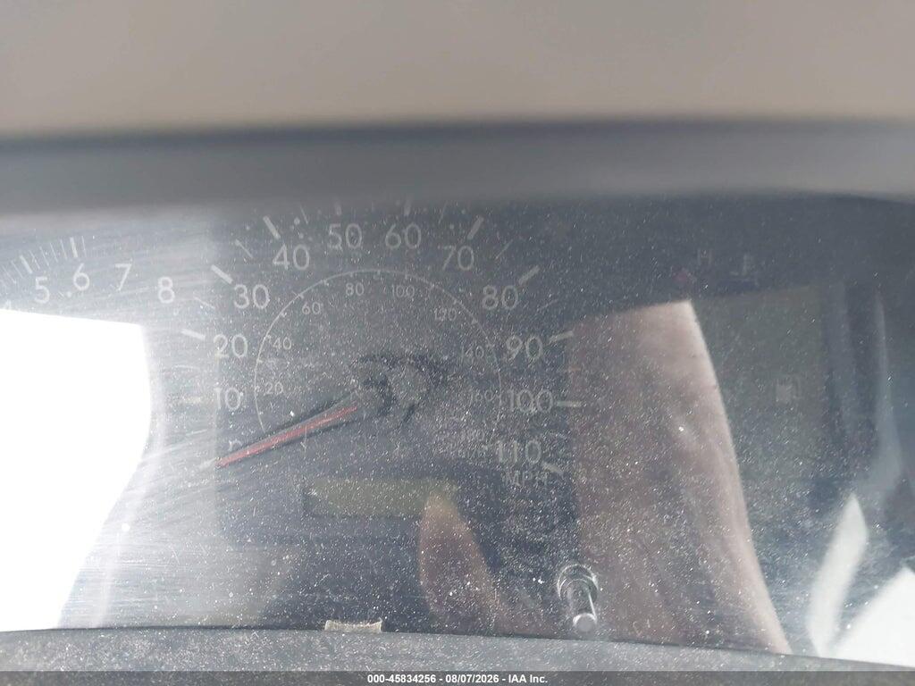 2T1BR32E15C476084 2005 TOYOTA COROLLA photo no. 7