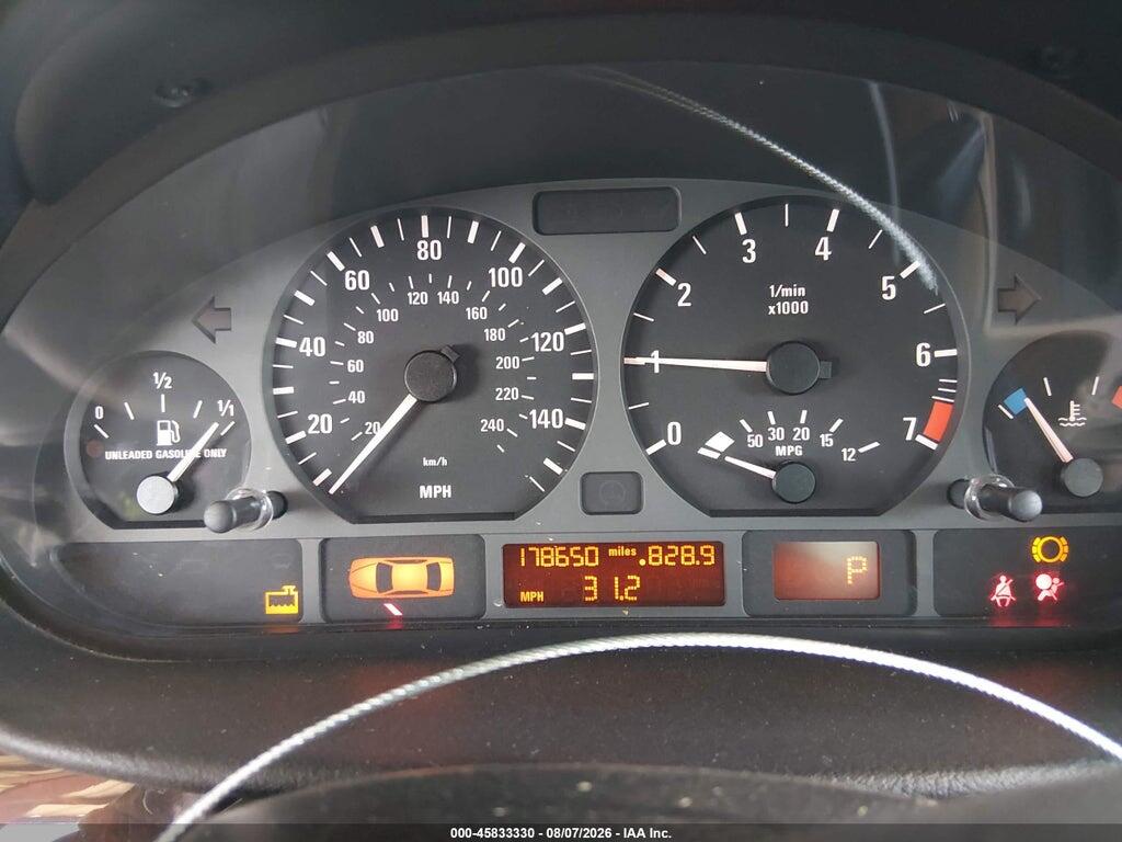 WBAEV33425KW18923 2005 BMW 325I photo no. 7