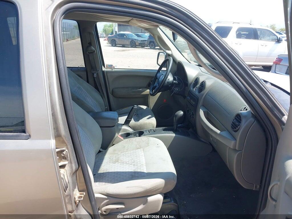 1J4GL48K05W516909 2005 JEEP LIBERTY photo no. 5