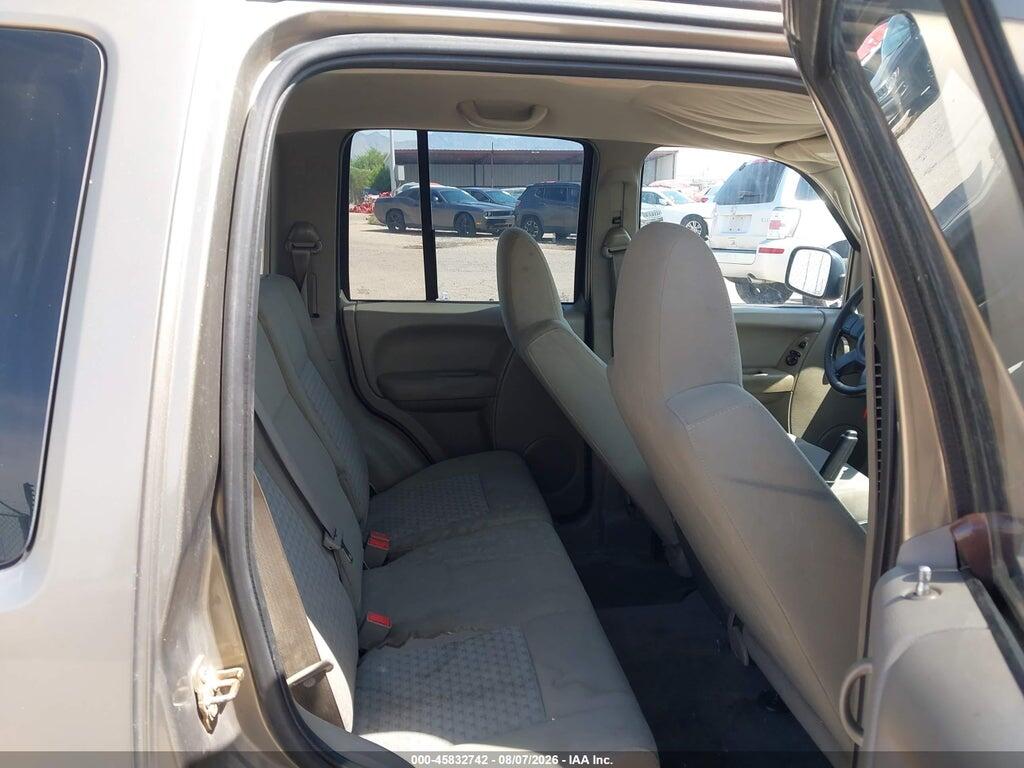 1J4GL48K05W516909 2005 JEEP LIBERTY photo no. 8