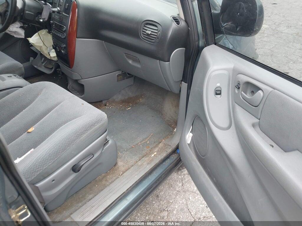 2C4GP44R85R472079 2005 CHRYSLER TOWN & COUNTRY photo no. 5