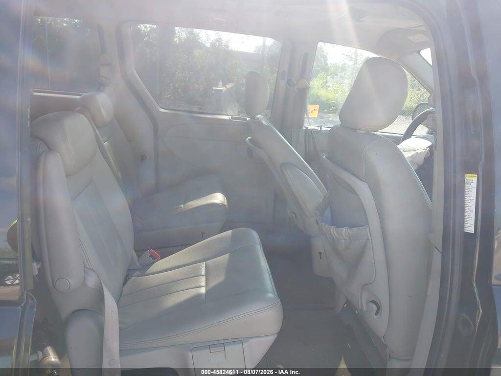2C4GP54L25R233208 2005 CHRYSLER TOWN & COUNTRY photo no. 8