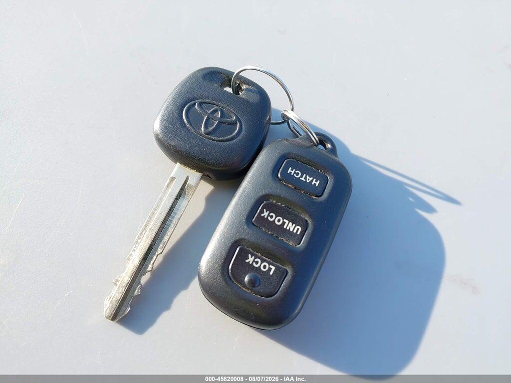 2T1KR32E65C356846 2005 TOYOTA MATRIX photo no. 11