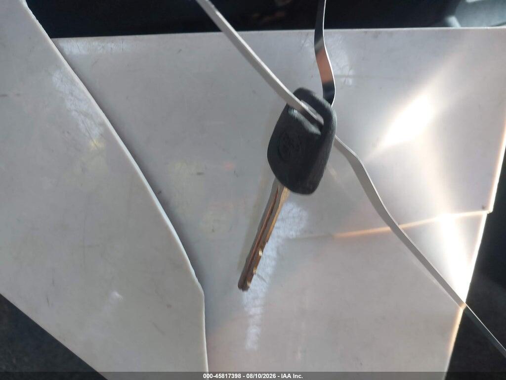 JTEGD20V050079618 2005 TOYOTA RAV4 photo no. 11