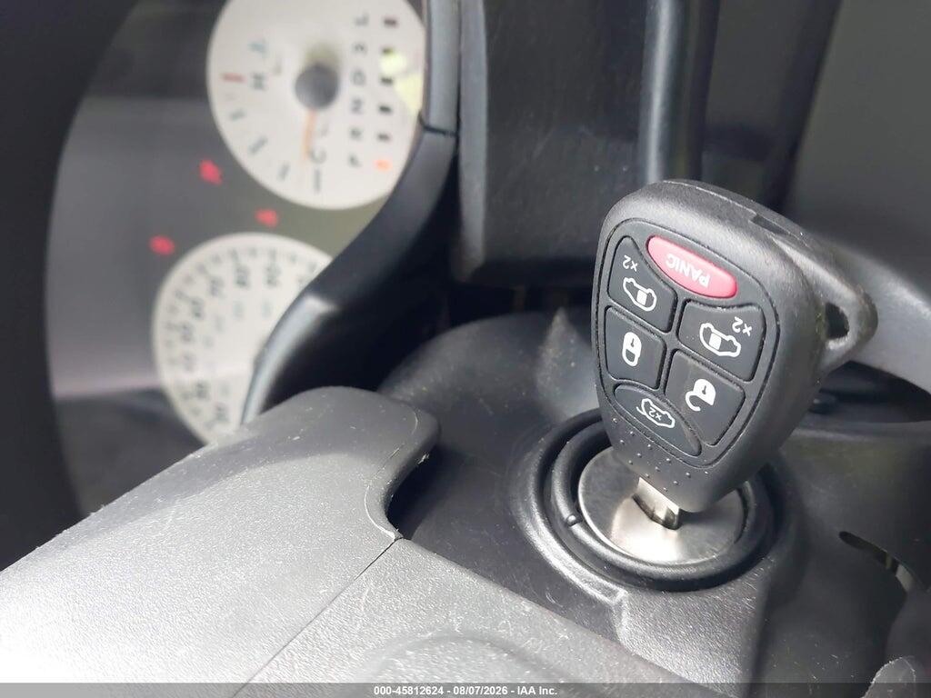 1C4GP45R55B417196 2005 CHRYSLER TOWN & COUNTRY photo no. 11