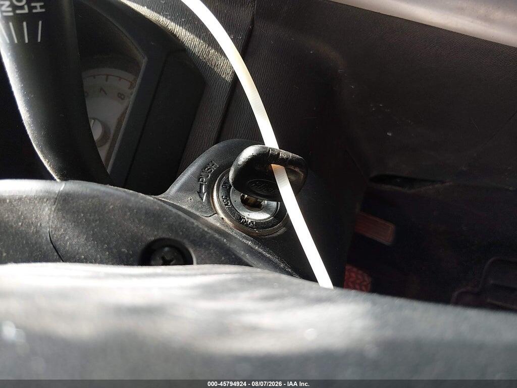 JTKDE167250052310 2005 SCION TC photo no. 11