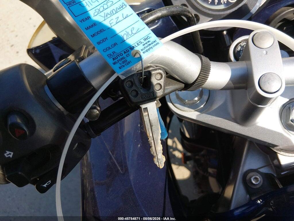 JYARJ08E25A004195 2005 YAMAHA FZ6 photo no. 11