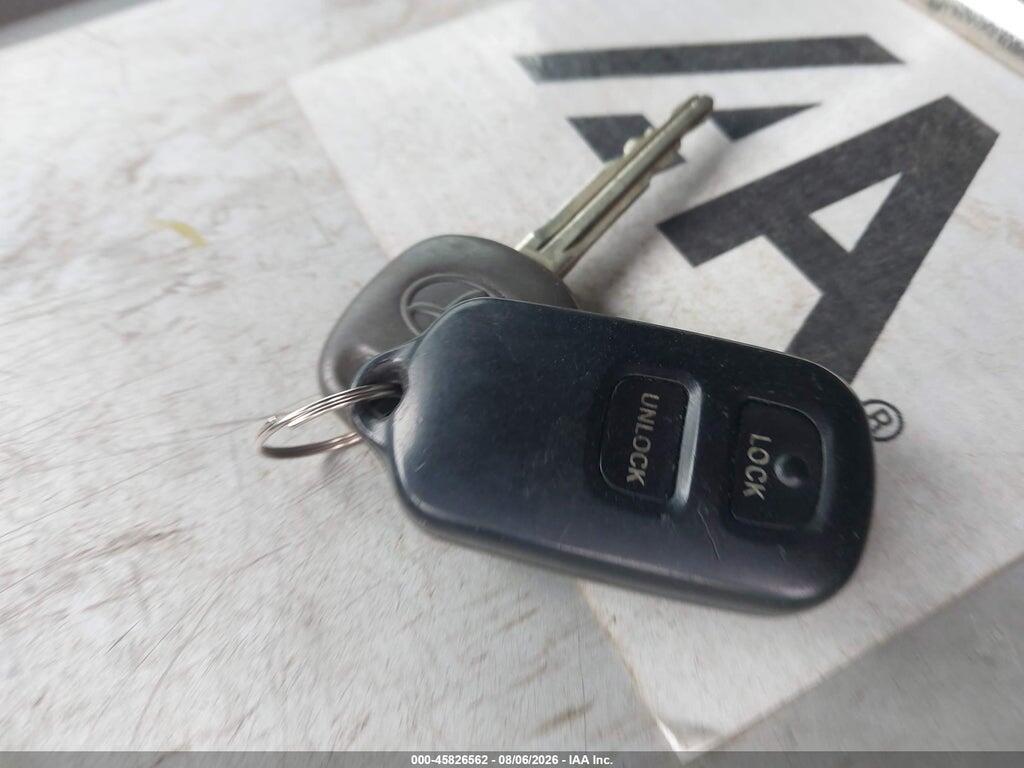 JTEEW21A860023313 2006 TOYOTA HIGHLANDER HYBRID photo no. 11