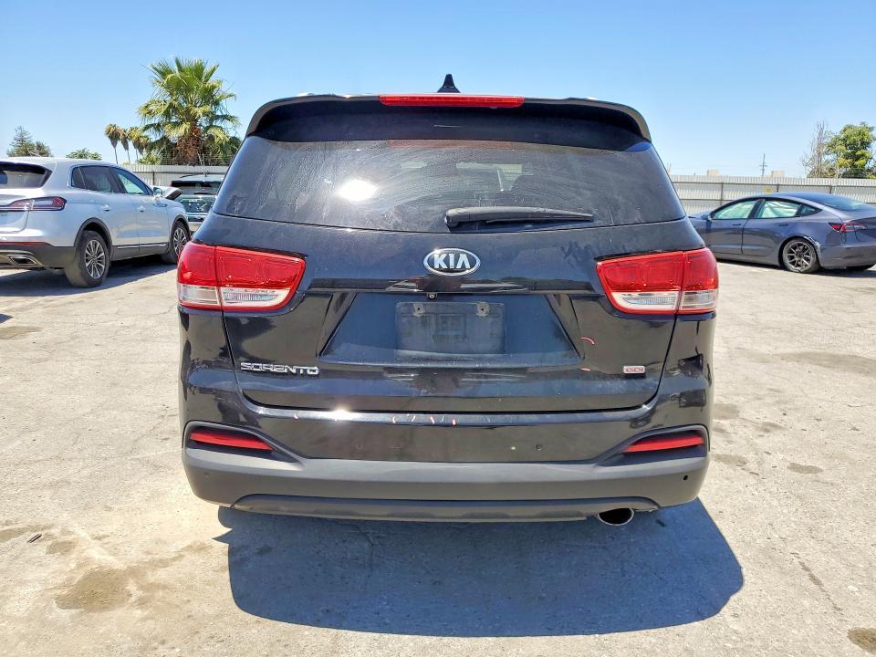 2016 KIA SORENTO — Фото 6 из 12