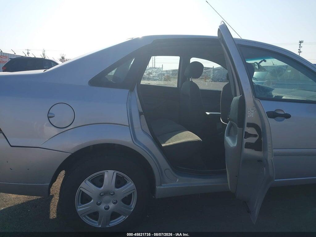 1FAFP34N77W110246 2007 FORD FOCUS photo no. 8