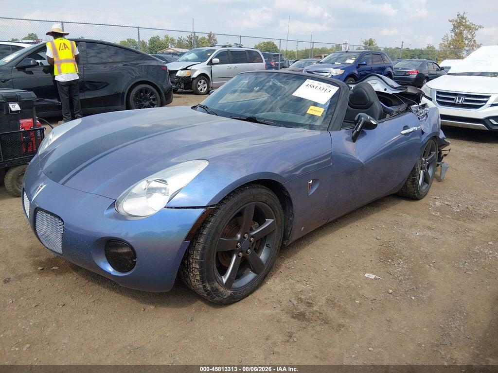1G2MB35B97Y137378 2007 PONTIAC SOLSTICE photo no. 2