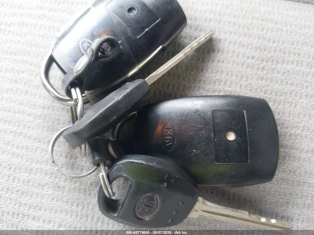 KNDMB233876184186 2007 KIA SEDONA photo no. 11