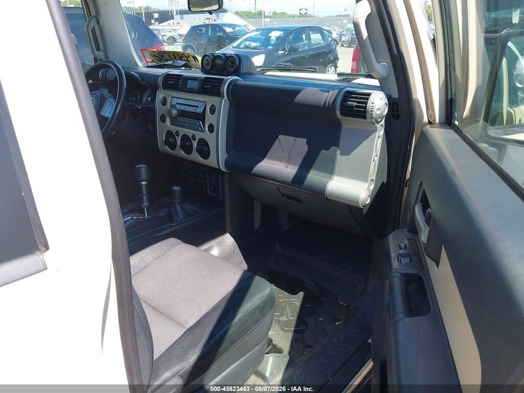 JTEBU11F68K047874 2008 TOYOTA FJ CRUISER photo no. 5