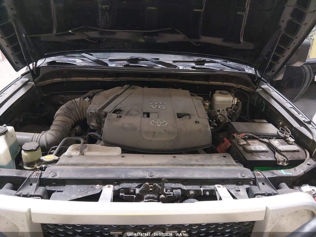 JTEBU11F280106642 2008 TOYOTA FJ CRUISER photo no. 10