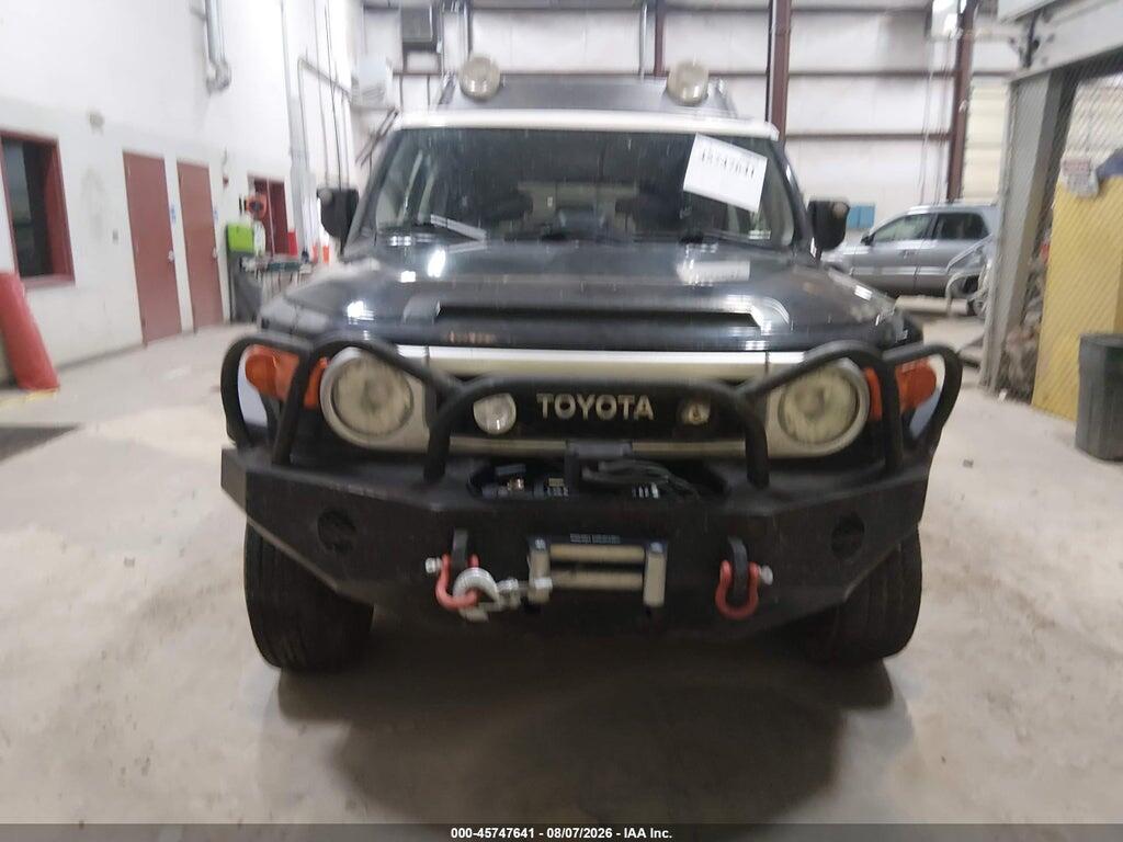 JTEBU11F280106642 2008 TOYOTA FJ CRUISER photo no. 12