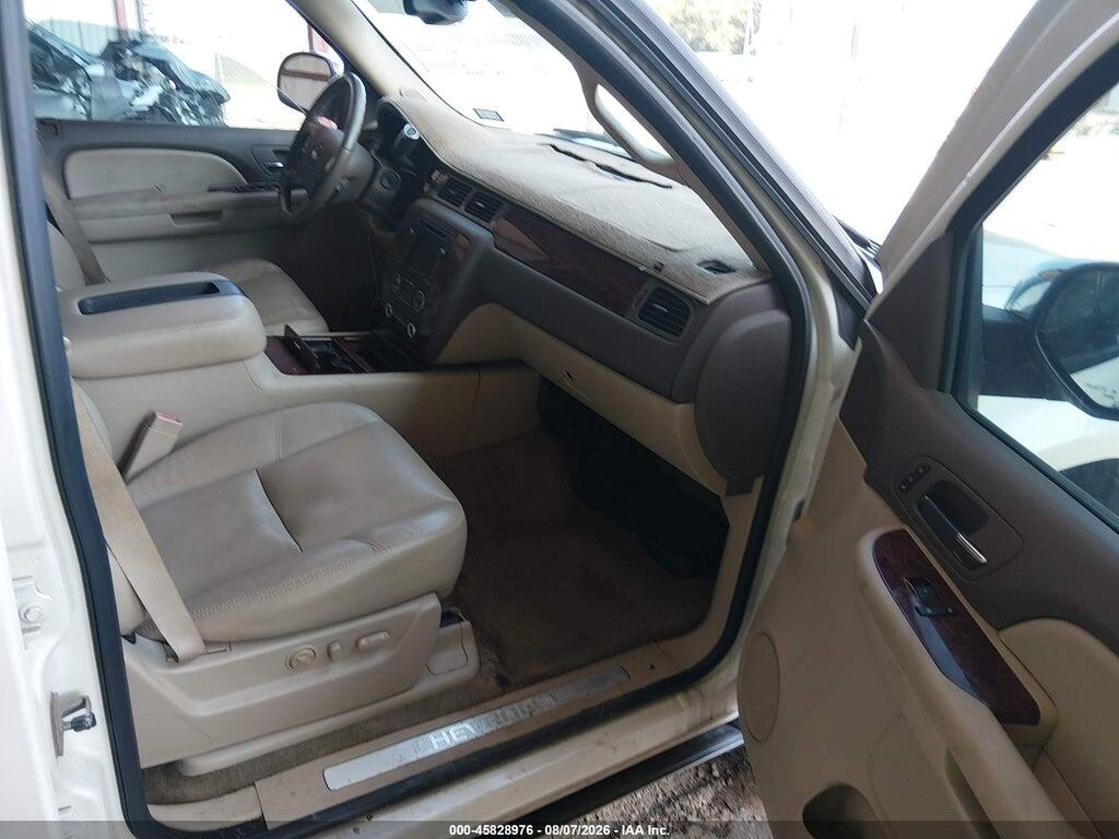 1GNFC36069R281862 2009 CHEVROLET SUBURBAN 1500 photo no. 5