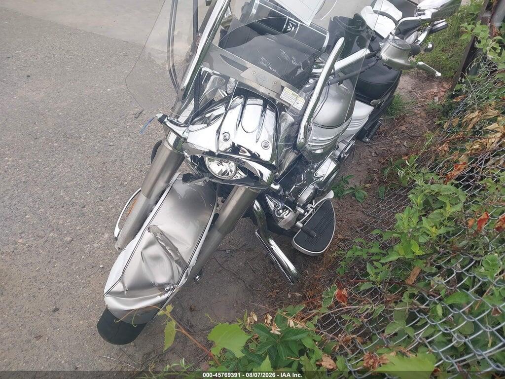 JYAVP22E99A008588 2009 YAMAHA XV1900 photo no. 2