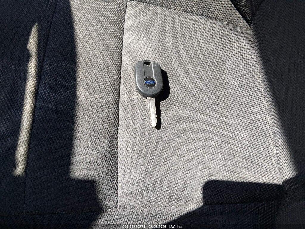 1FMCU0DG3AKA04599 2010 FORD ESCAPE photo no. 11