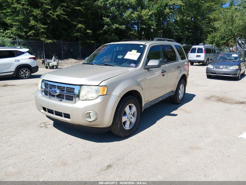 1FMCU0DG3AKA04599 2010 FORD ESCAPE photo no. 2