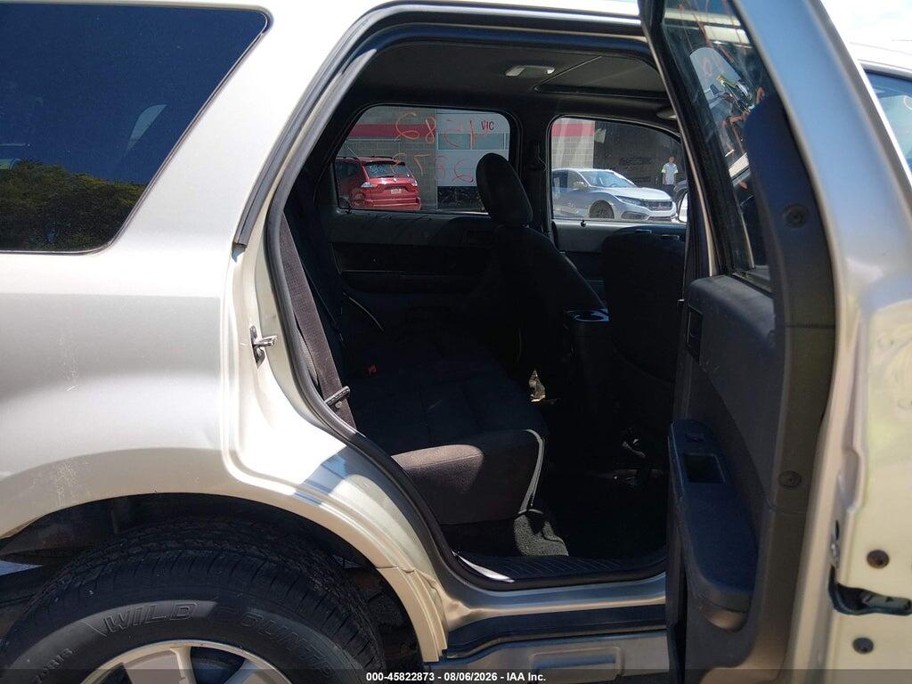 1FMCU0DG3AKA04599 2010 FORD ESCAPE photo no. 8