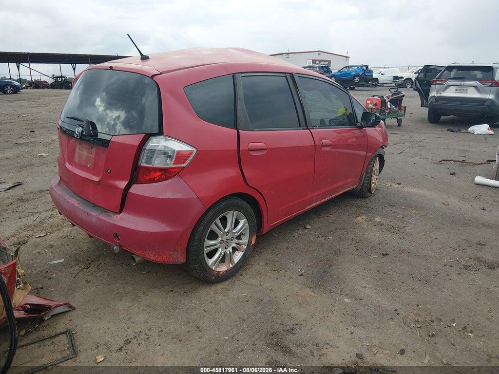 JHMGE8H2XAC010747 2010 HONDA FIT photo no. 4