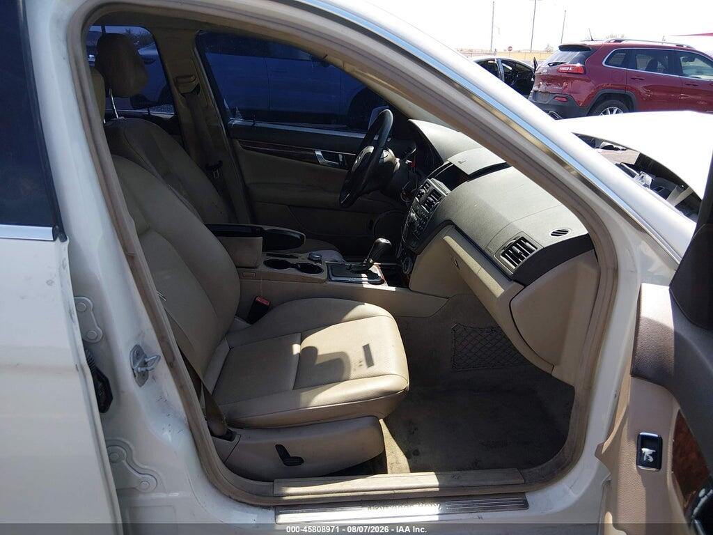 WDDGF5EB3AR119846 2010 MERCEDES-BENZ C 300 photo no. 5