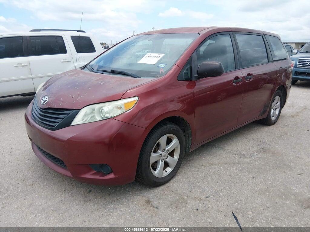 5TDKA3DC7BS004753 2011 TOYOTA SIENNA photo no. 2