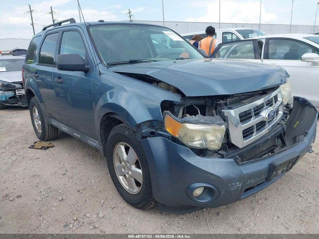 1FMCU0DG6BKB45975 2011 FORD ESCAPE photo no. 1