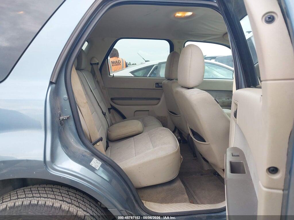 1FMCU0DG6BKB45975 2011 FORD ESCAPE photo no. 8