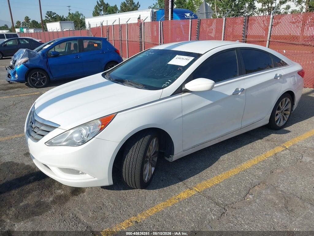 5NPEC4AB5BH187147 2011 HYUNDAI SONATA photo no. 2