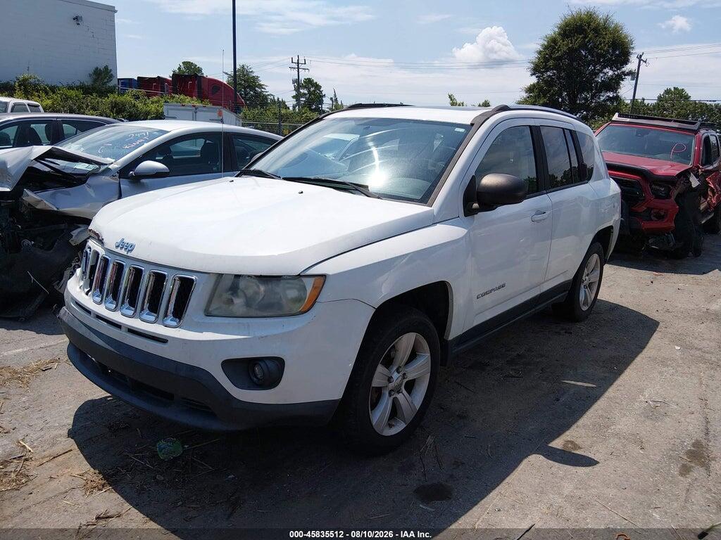 1J4NT1FB8BD190082 2011 JEEP COMPASS photo no. 2