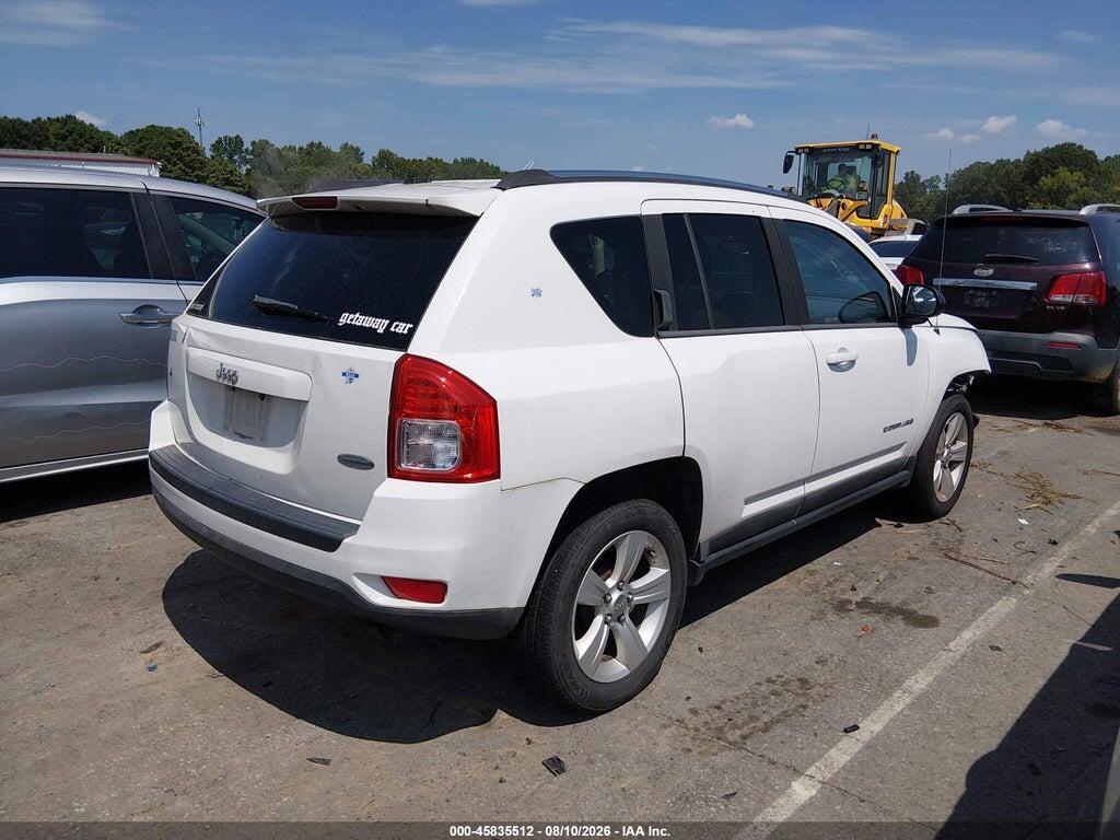 1J4NT1FB8BD190082 2011 JEEP COMPASS photo no. 4