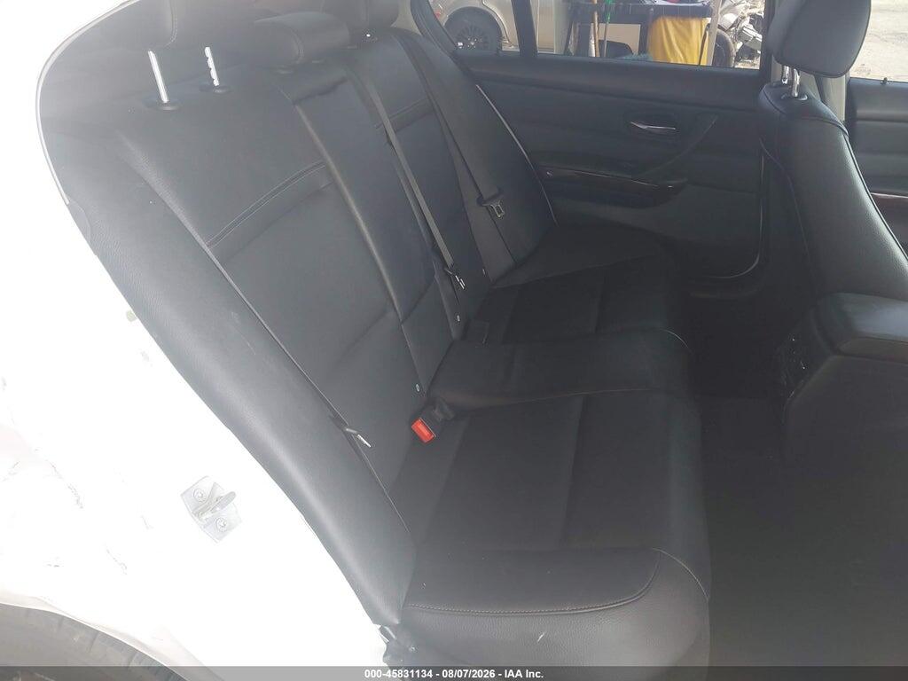 WBAPH5C51BA442940 2011 BMW 328I photo no. 8