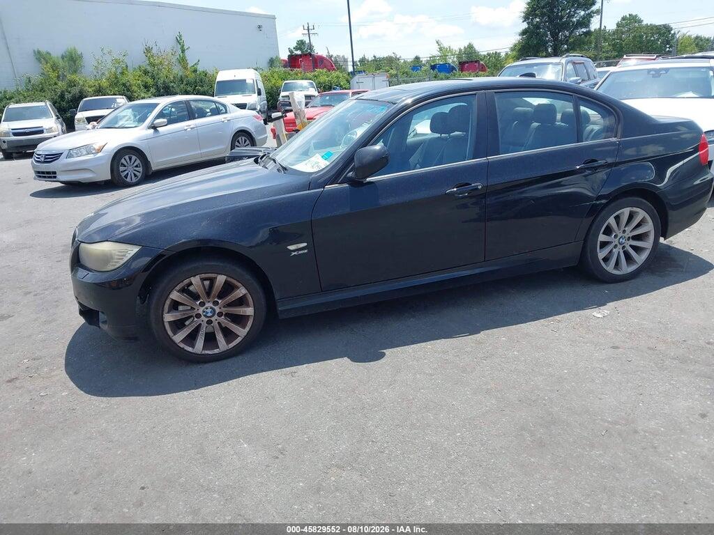 WBAPK7C57BF086865 2011 BMW 328I photo no. 2