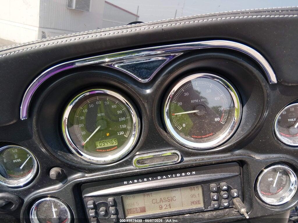 1HD1FL41XBB642917 2011 HARLEY-DAVIDSON FLHTCU photo no. 7
