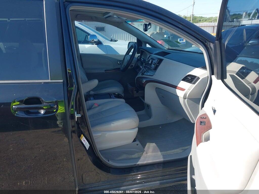 5TDYK3DC3BS021248 2011 TOYOTA SIENNA photo no. 5
