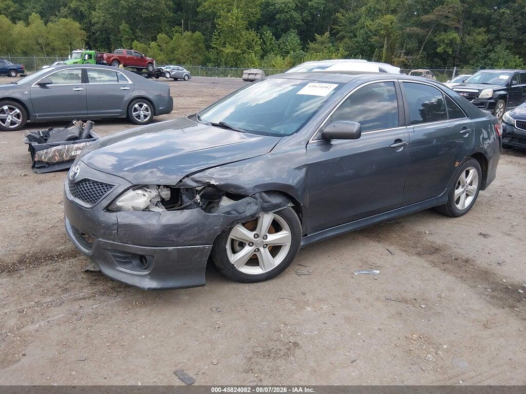 4T1BF3EK1BU677603 2011 TOYOTA CAMRY photo no. 2