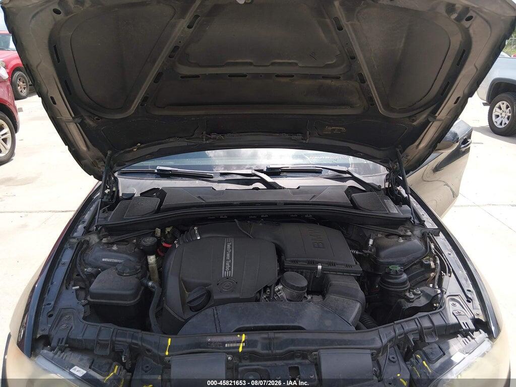 WBAUN7C58BVM24967 2011 BMW 135I photo no. 10