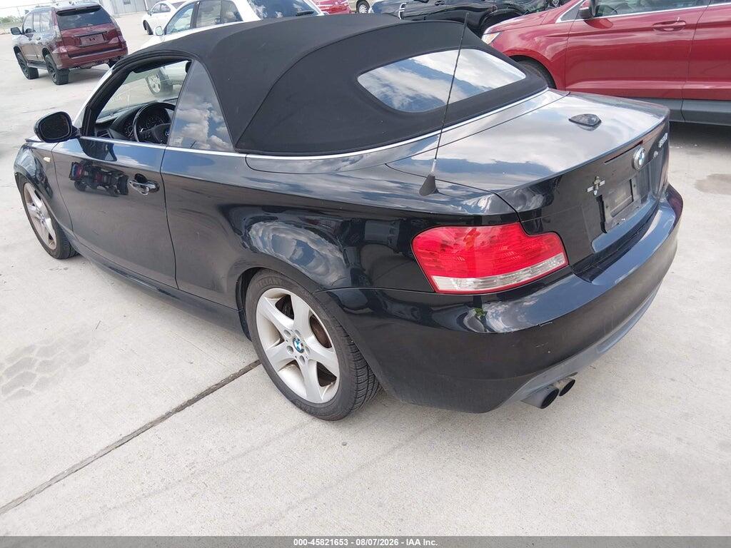 WBAUN7C58BVM24967 2011 BMW 135I photo no. 3