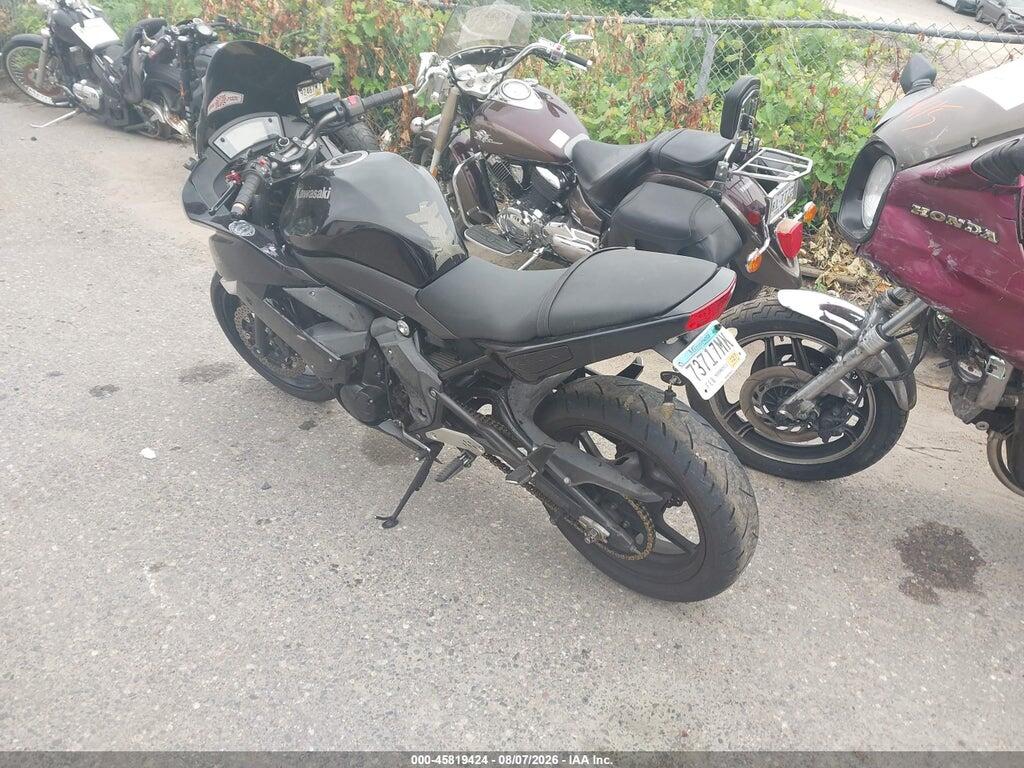 JKAEXEC18BDA69191 2011 KAWASAKI EX650 photo no. 3
