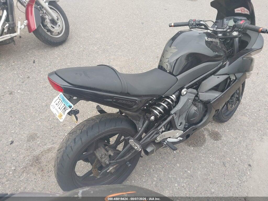 JKAEXEC18BDA69191 2011 KAWASAKI EX650 photo no. 4