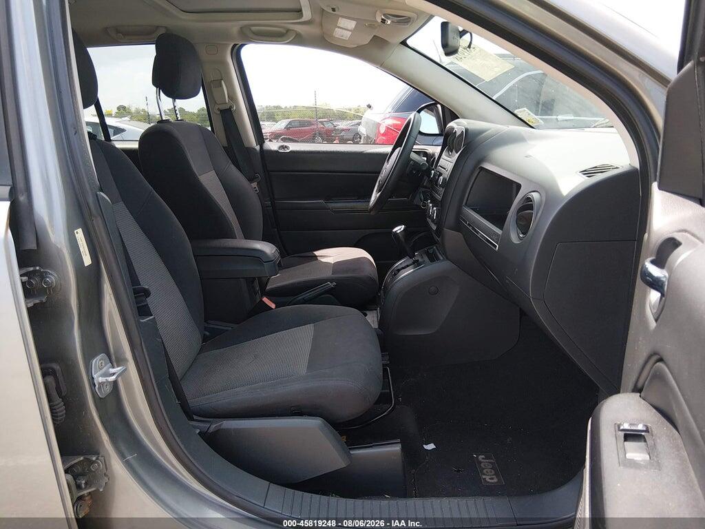 1J4NT1FB2BD246498 2011 JEEP COMPASS photo no. 5