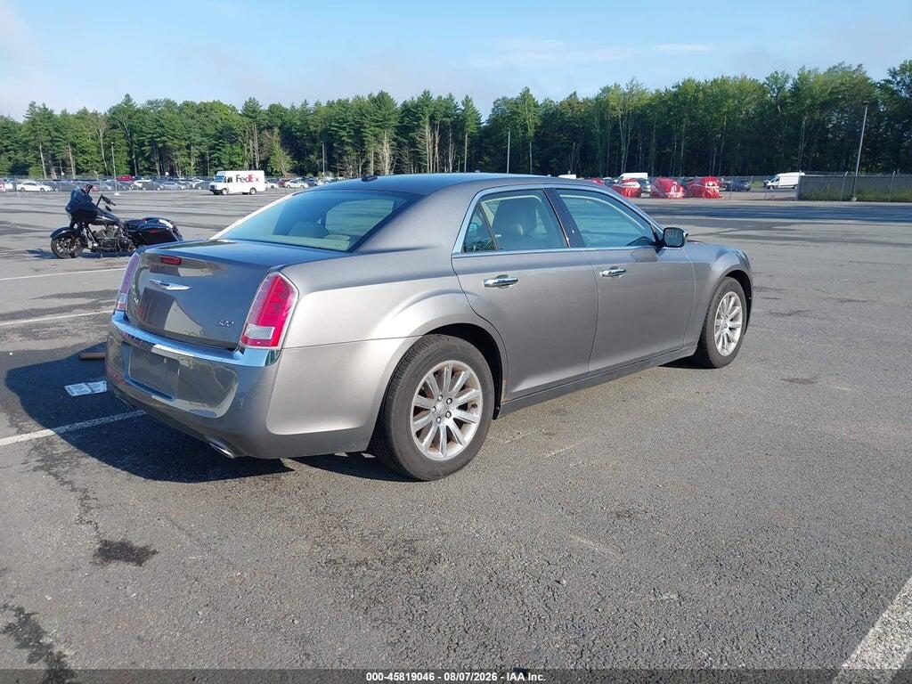 2C3CA5CG7BH598462 2011 CHRYSLER 300 photo no. 4