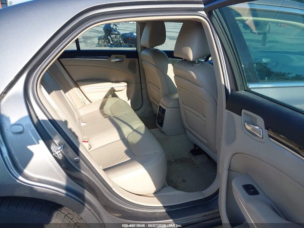 2C3CA5CG7BH598462 2011 CHRYSLER 300 photo no. 8