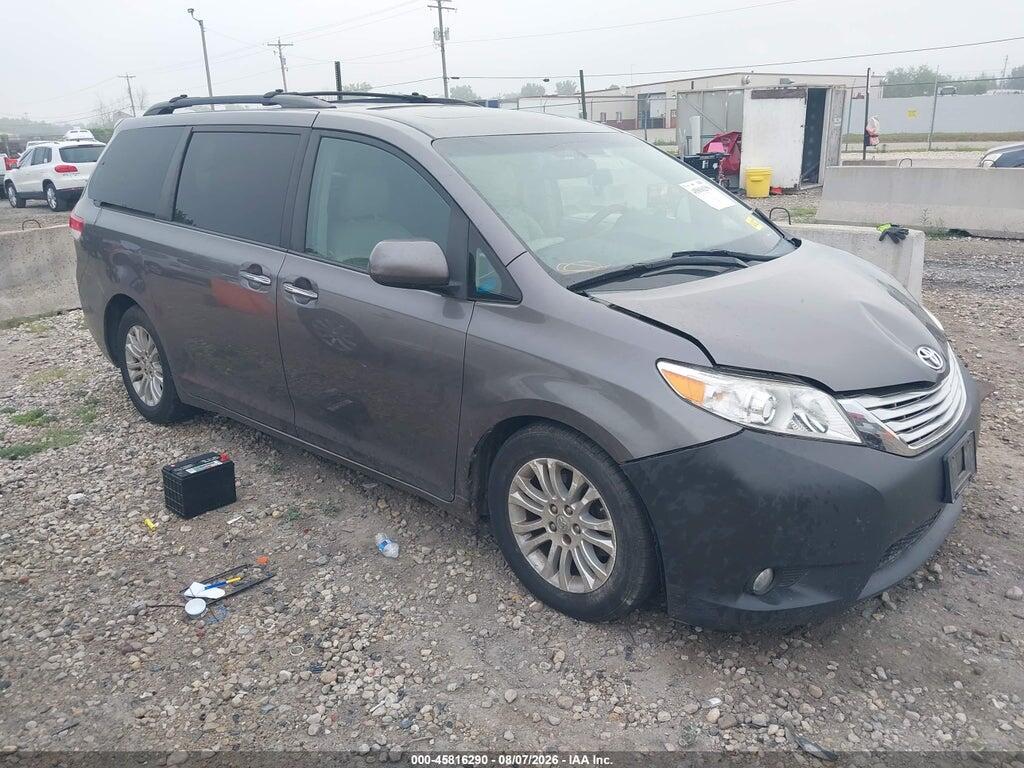 5TDYK3DC3BS021072 2011 TOYOTA SIENNA photo no. 1