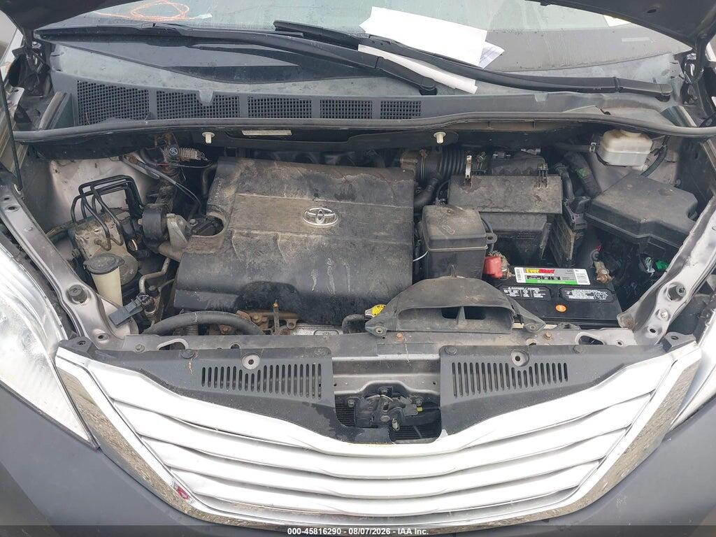5TDYK3DC3BS021072 2011 TOYOTA SIENNA photo no. 10