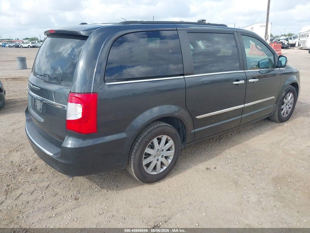 2A4RR8DG5BR713093 2011 CHRYSLER TOWN & COUNTRY photo no. 4